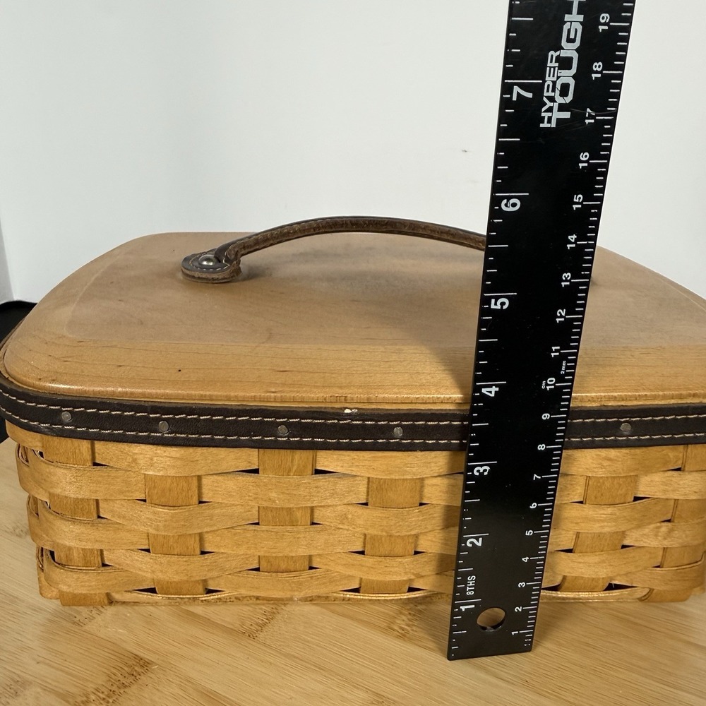 Longaberger Basket Baking Celebration With Lid Handwoven Woodcrafts Brown 2004 - Picture 10 of 10